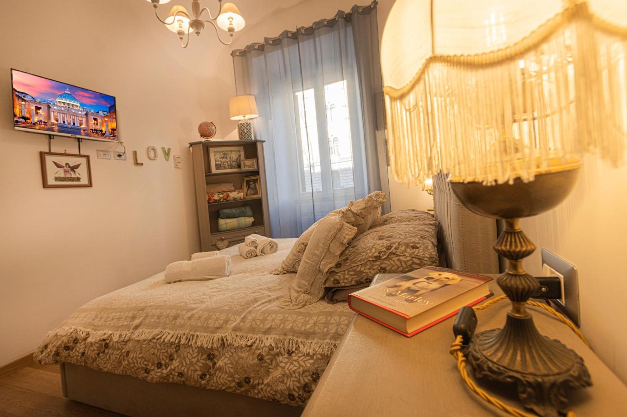 Appartamento La Casa Di Vittorio Boutique Ottaviano San Pietro Roma Esterno foto
